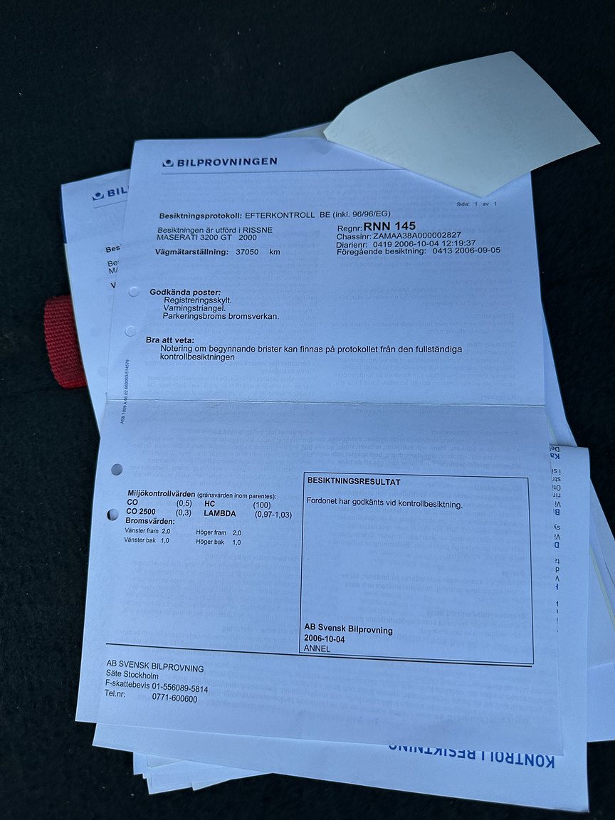 Documentation for 2000 Maserati 3200 GT