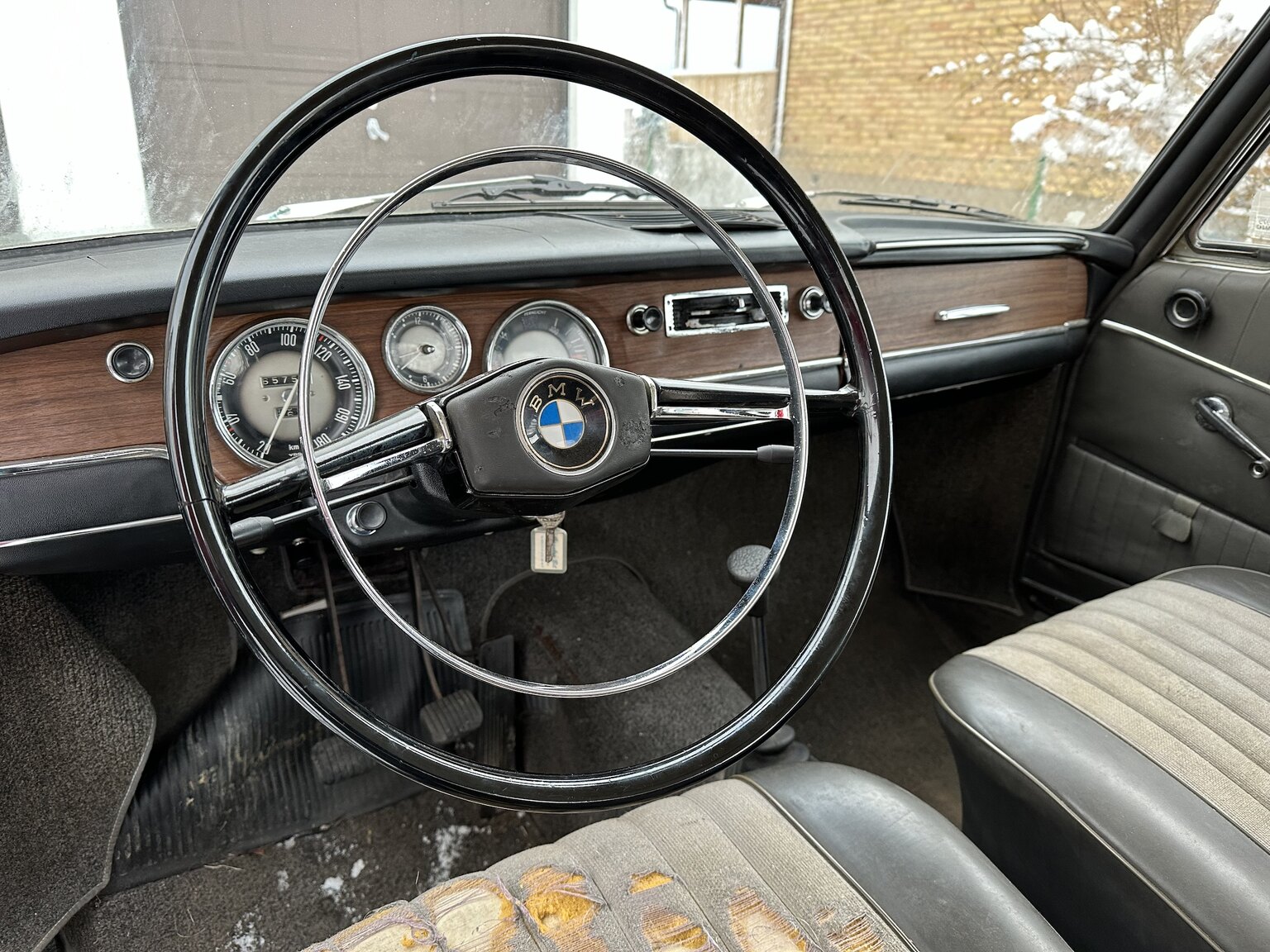 Interior image of 1965 BMW 1600
