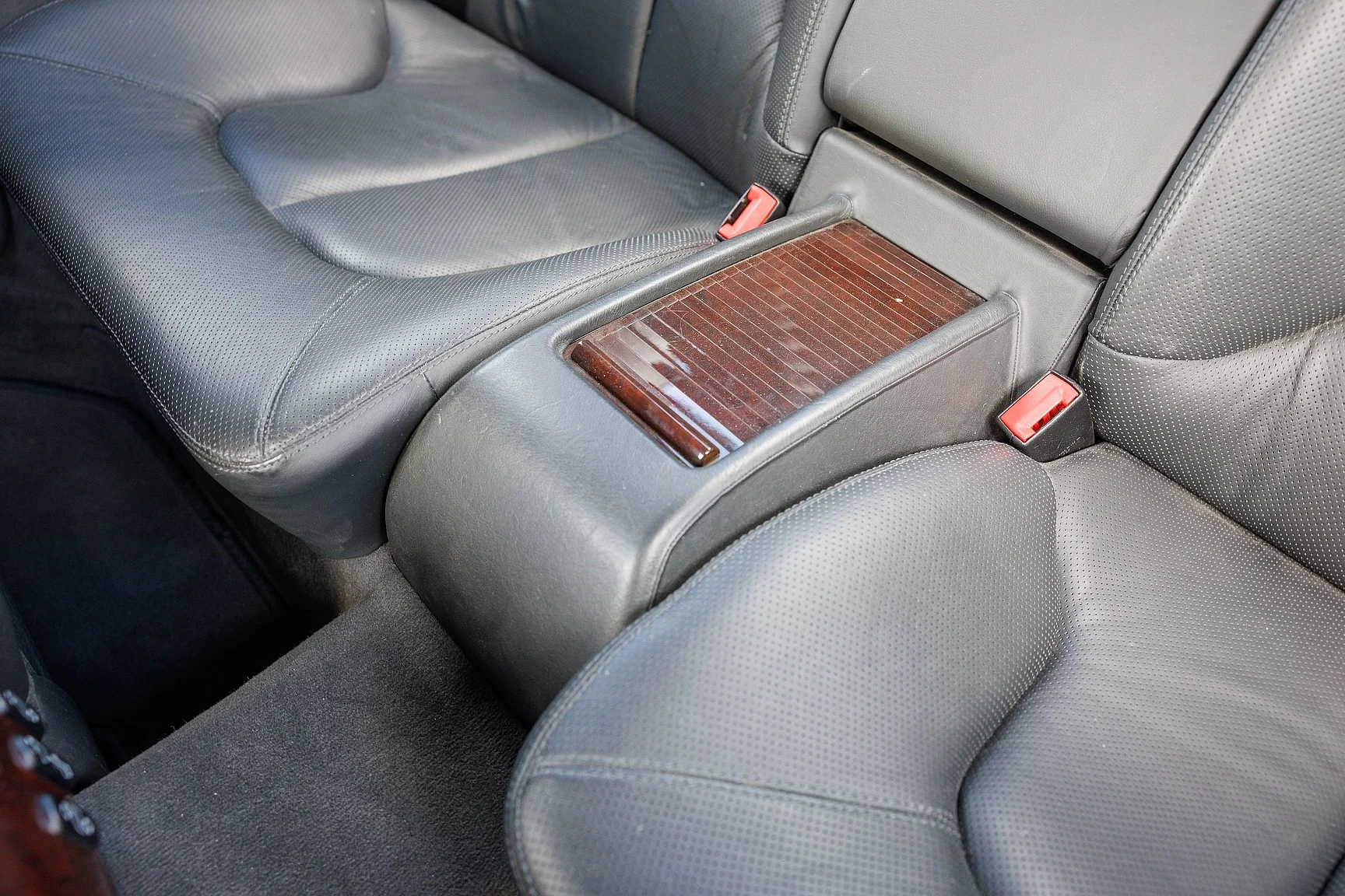 Innenraumfoto von 2000 Mercedes-Benz CL 600 (39)