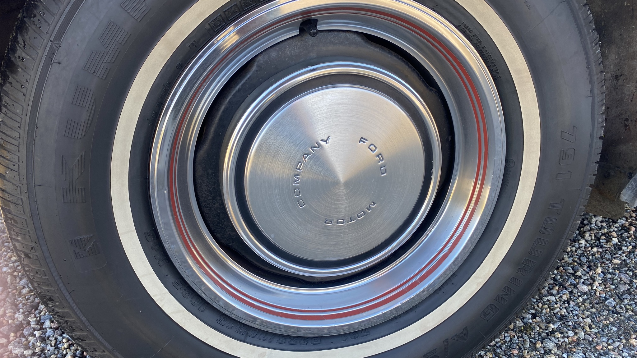 Exteriörbild på 1968 Ford Galaxie 500 Hardtop 7.0L V8