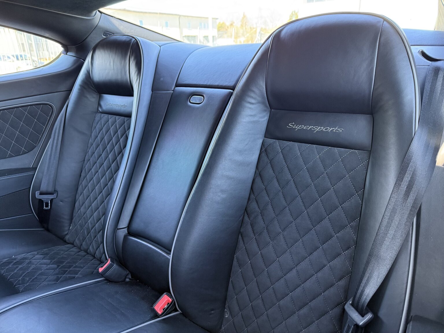 Interiörbild 2011 Bentley Continental Supersports