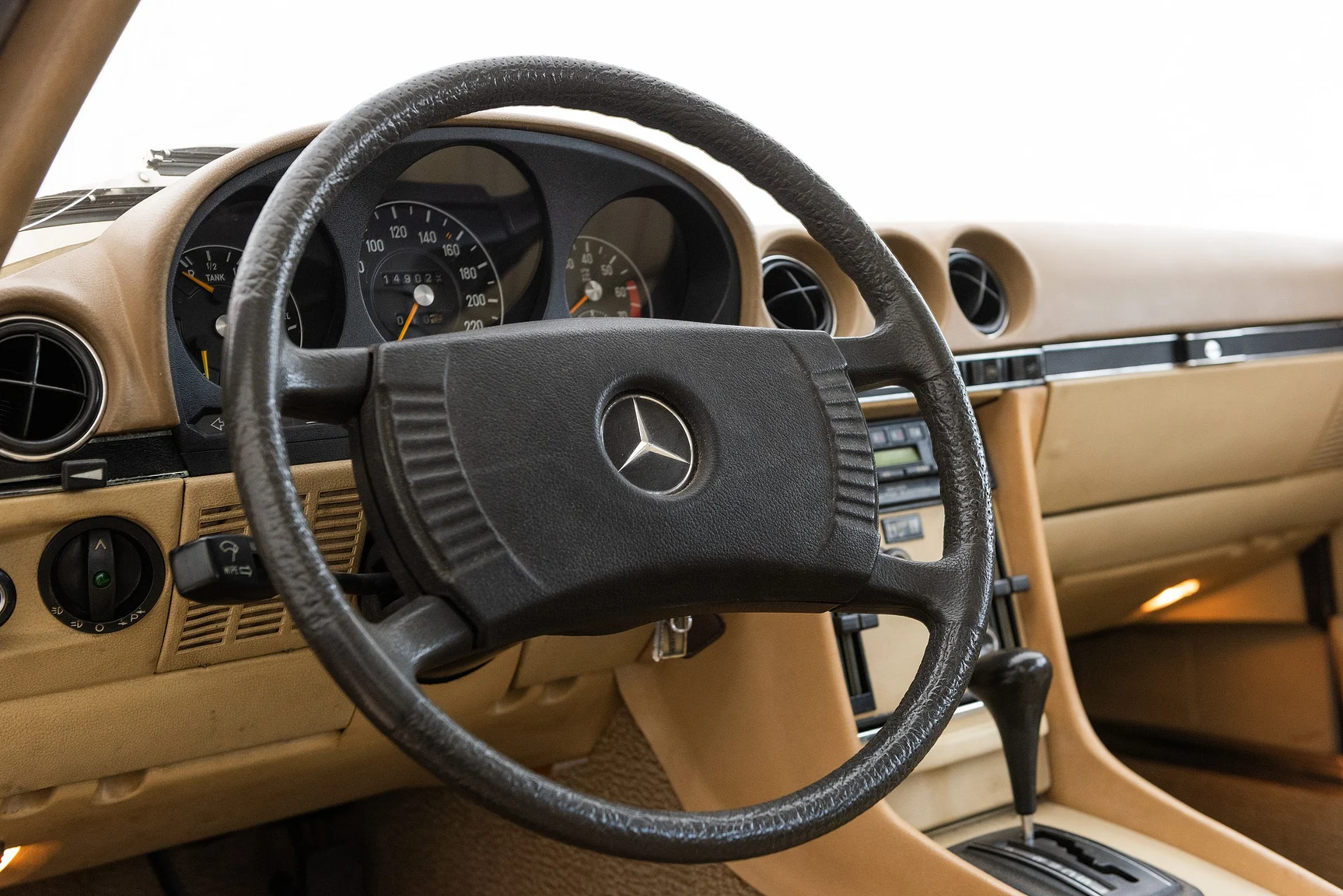 Innenraumfoto von 1975 Mercedes Benz 450 SLC (13)