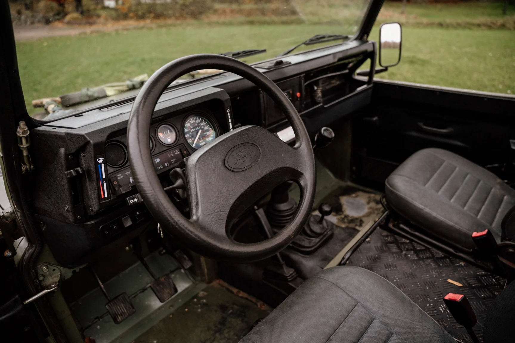 Interiörbild 1997 Land Rover Defender Wolf 90 (1)