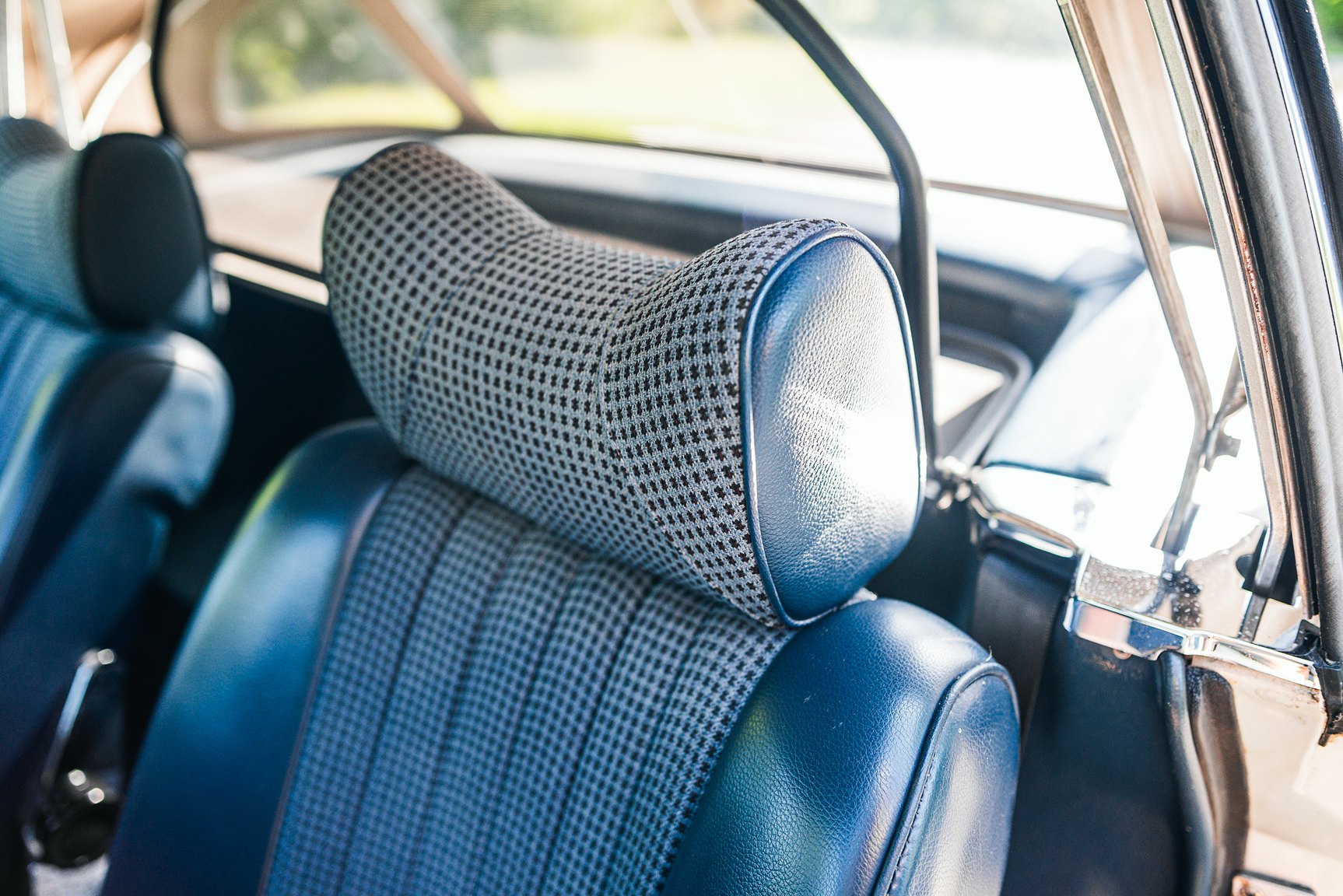 Interiörbild 1972 Mercedes-Benz 350 SL