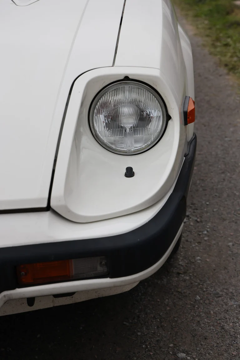 Exteriörbild på 1983 Datsun 280ZX (27)