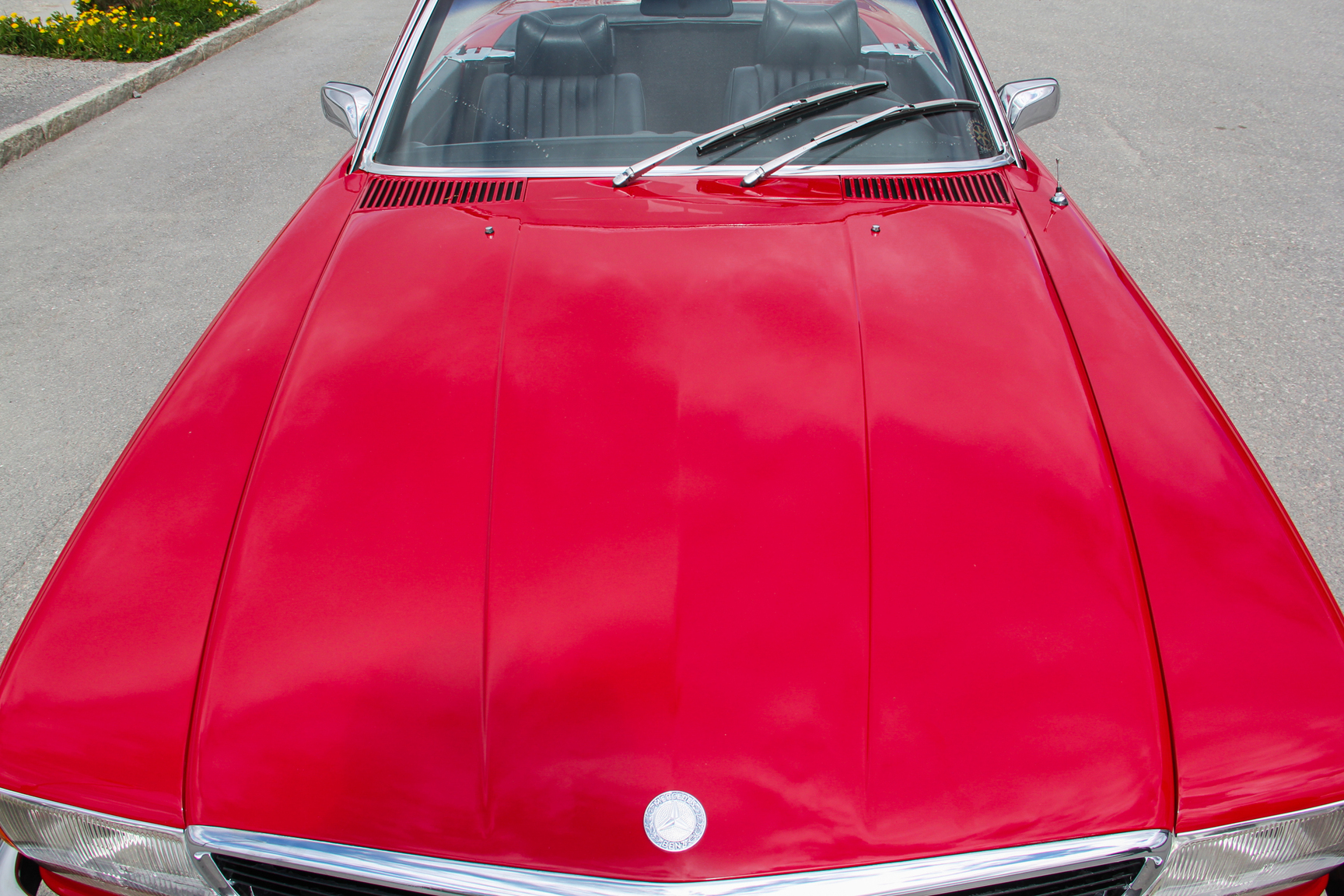 Exteriörbild på 1975 Mercedes-Benz 280 SL (59)