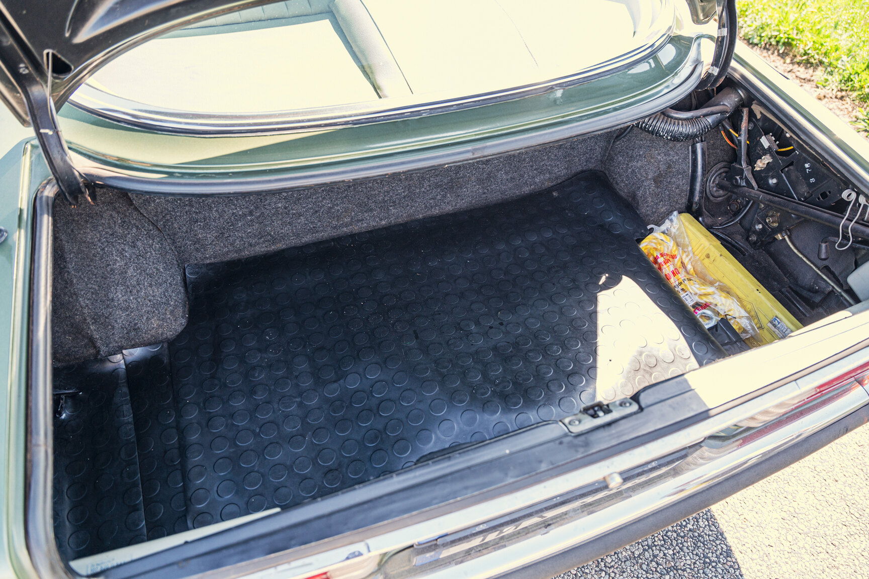 Interiörbild 1976 Mercedes-Benz 450 SLC (62)