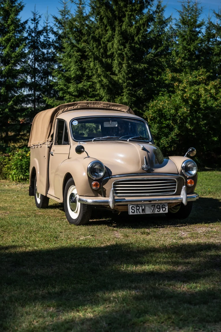 Exterior image of 1971 Morris Minor 1000 (10)