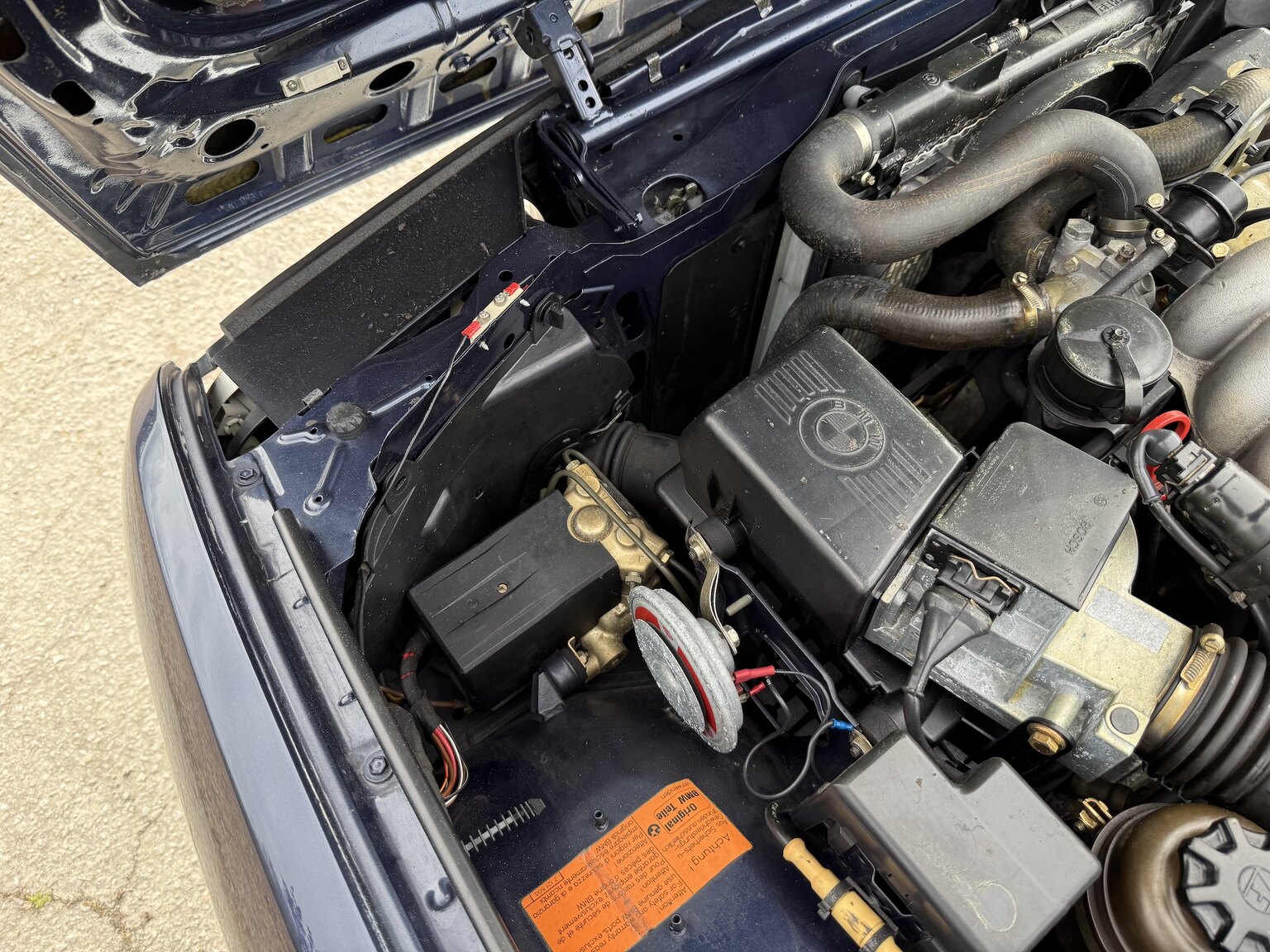 Image of 1987 BMW 325i Convertible mechanics