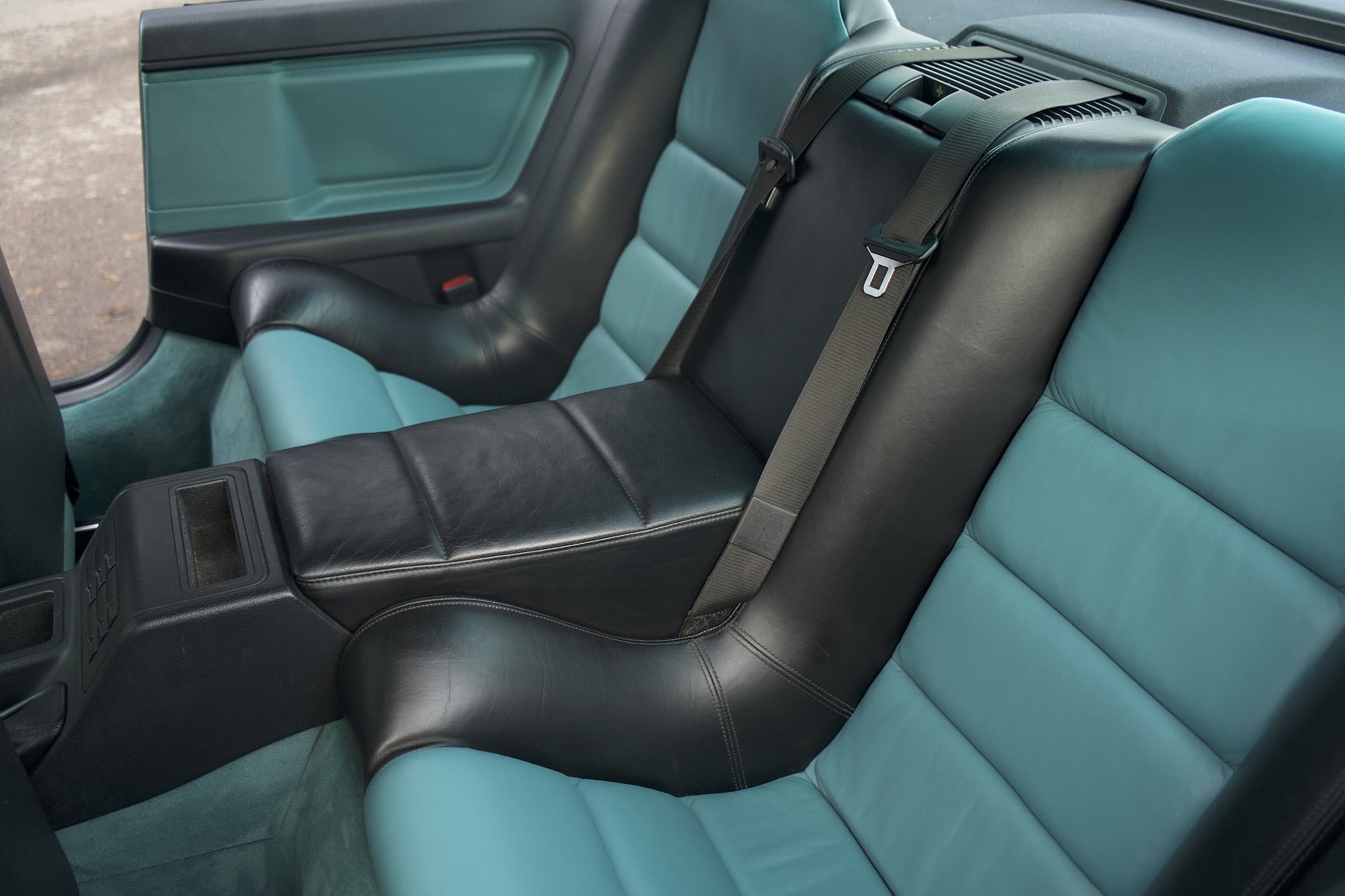 Interiörbild 1992 BMW 850i 6-speed manual - NO RESERVE