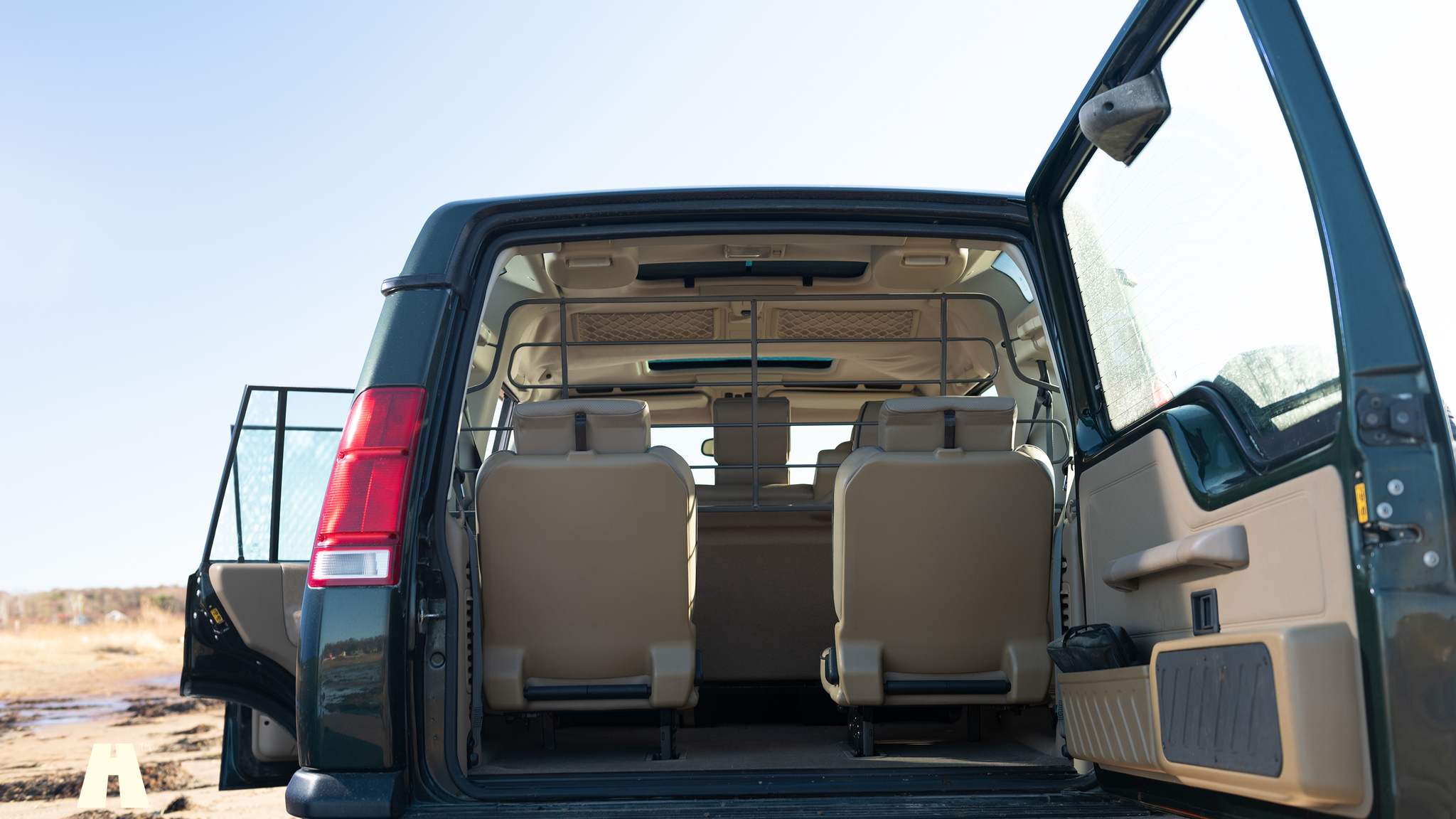 Interior image of 1999 Land Rover Discovery 2