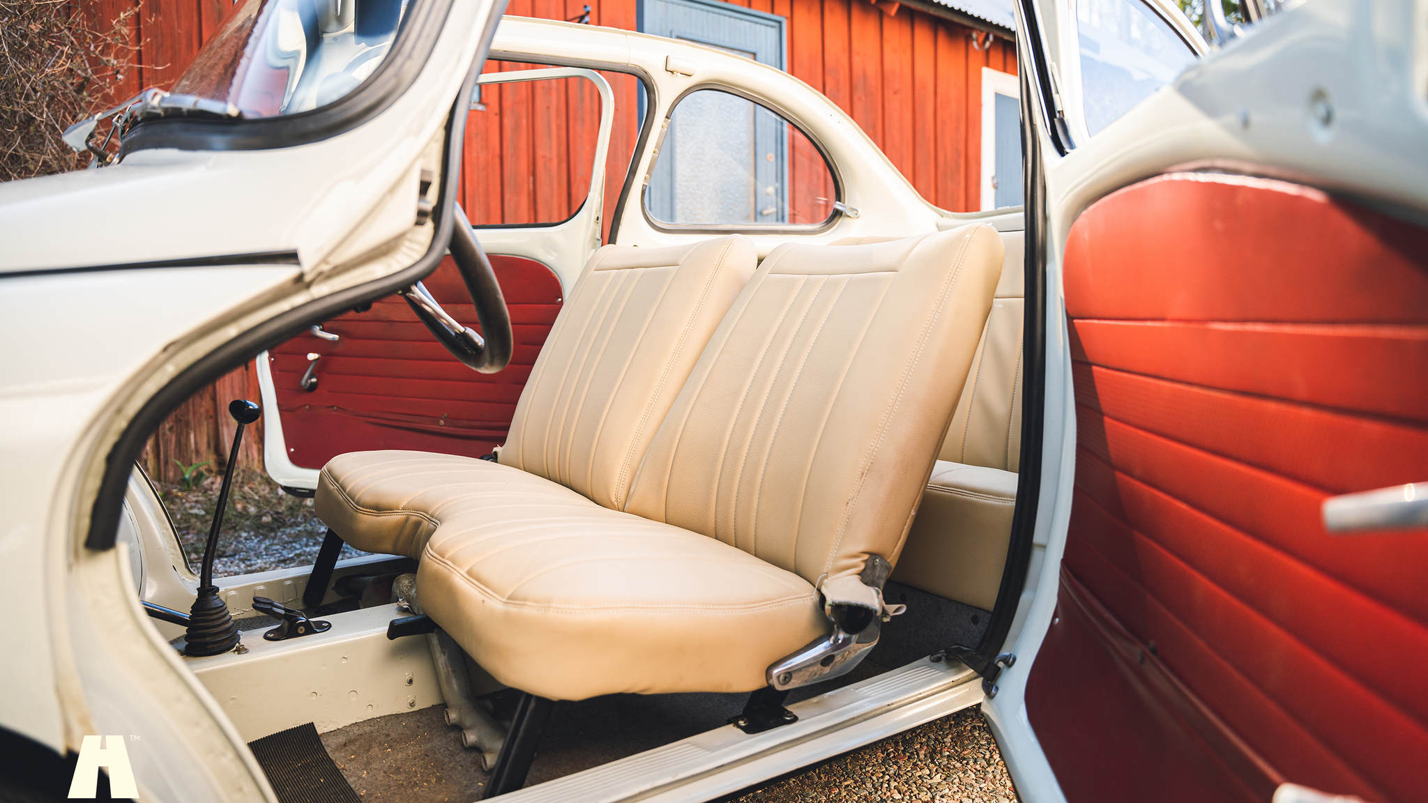 Interiörbild 1968 Subaru 360 Deluxe (1)