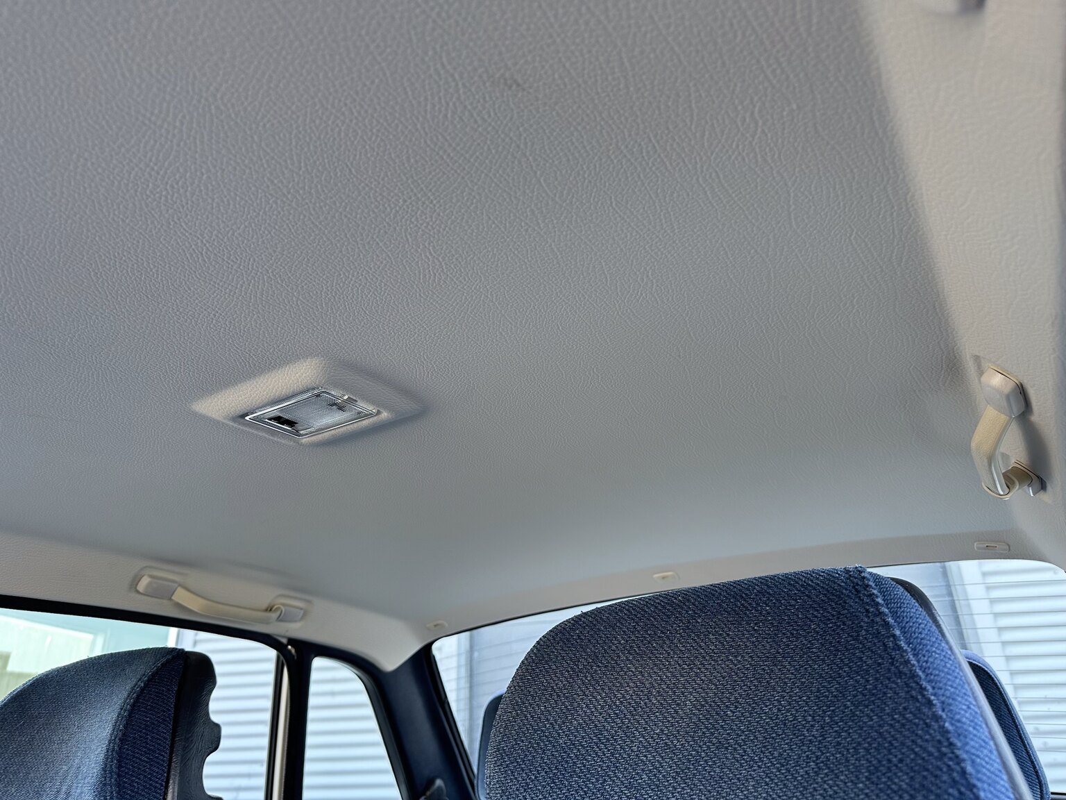 Innenraumfoto von 1991 Volvo 240 GLT