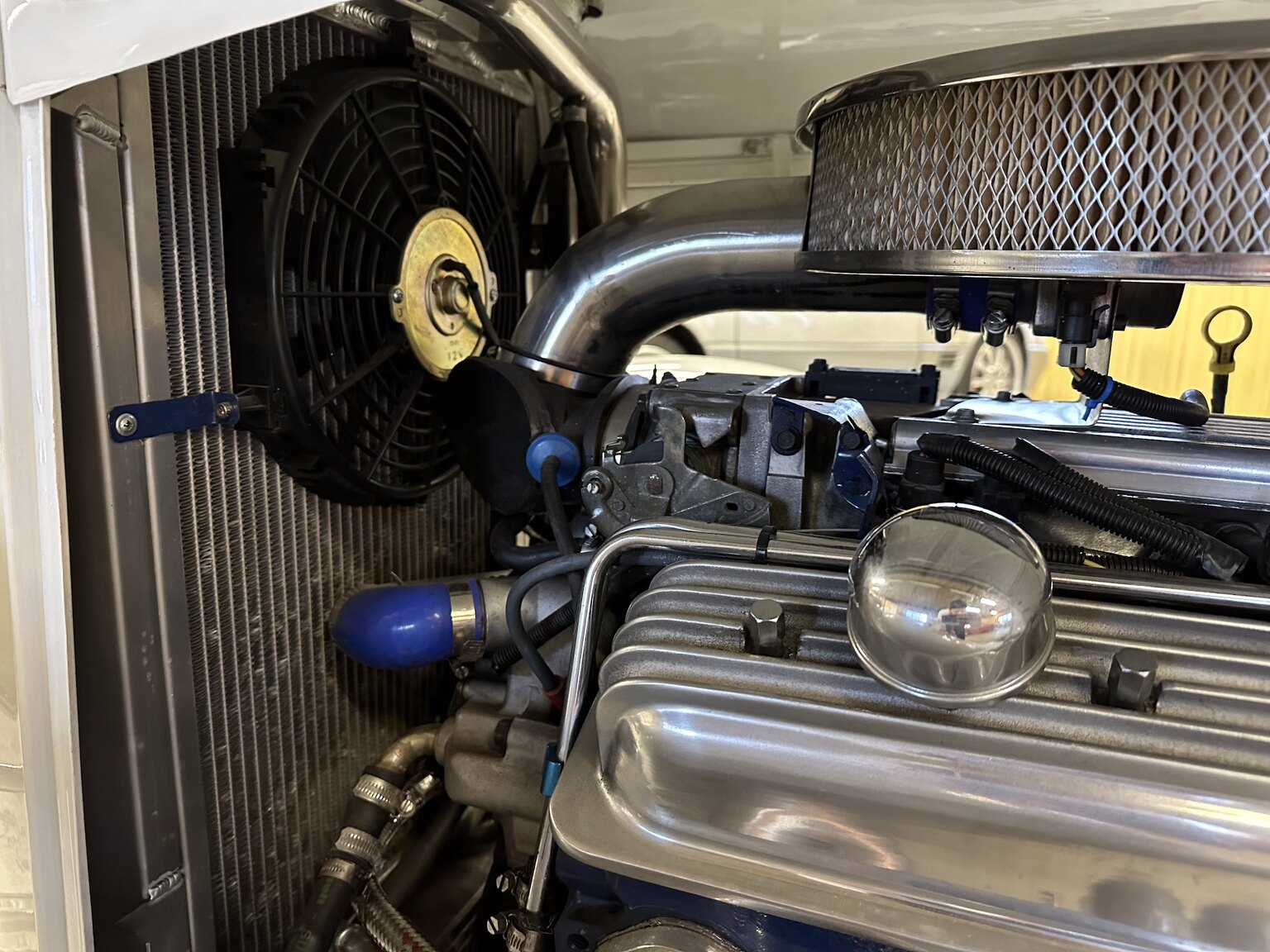 Image of 1932 Custom Ford Rod White Ice mechanics
