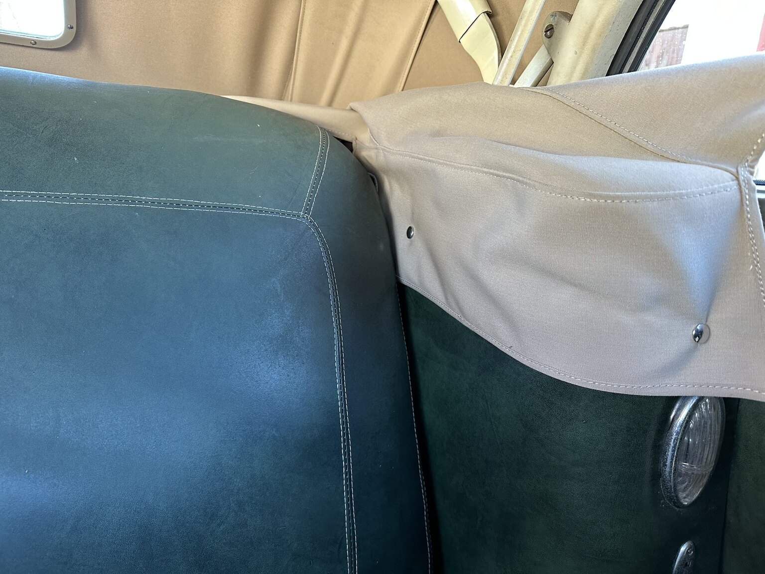 Interiörbild 1950 Chrysler Windsor Convertible (19)