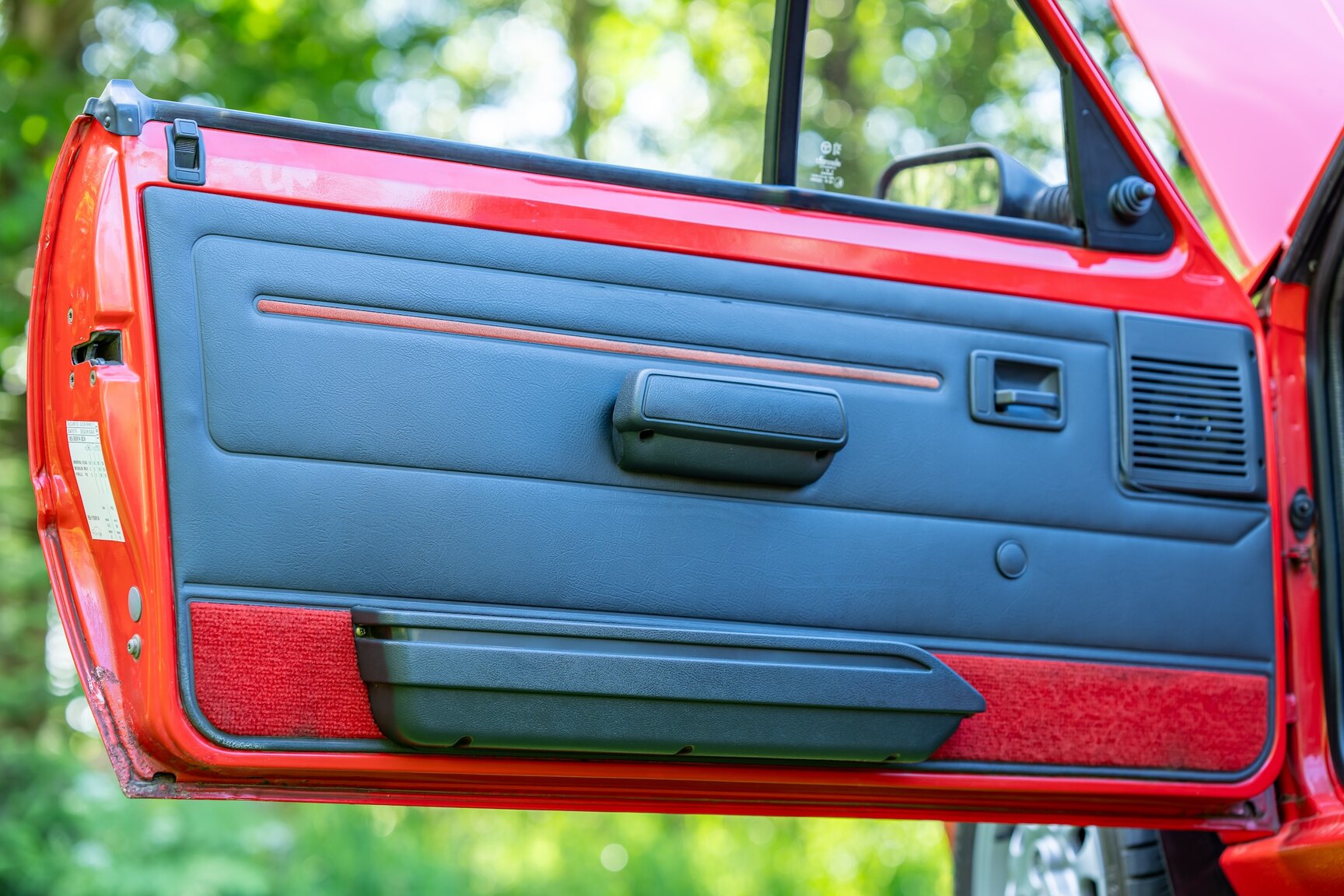 Innenraumfoto von 1987 Peugeot 205 CTI 1.6