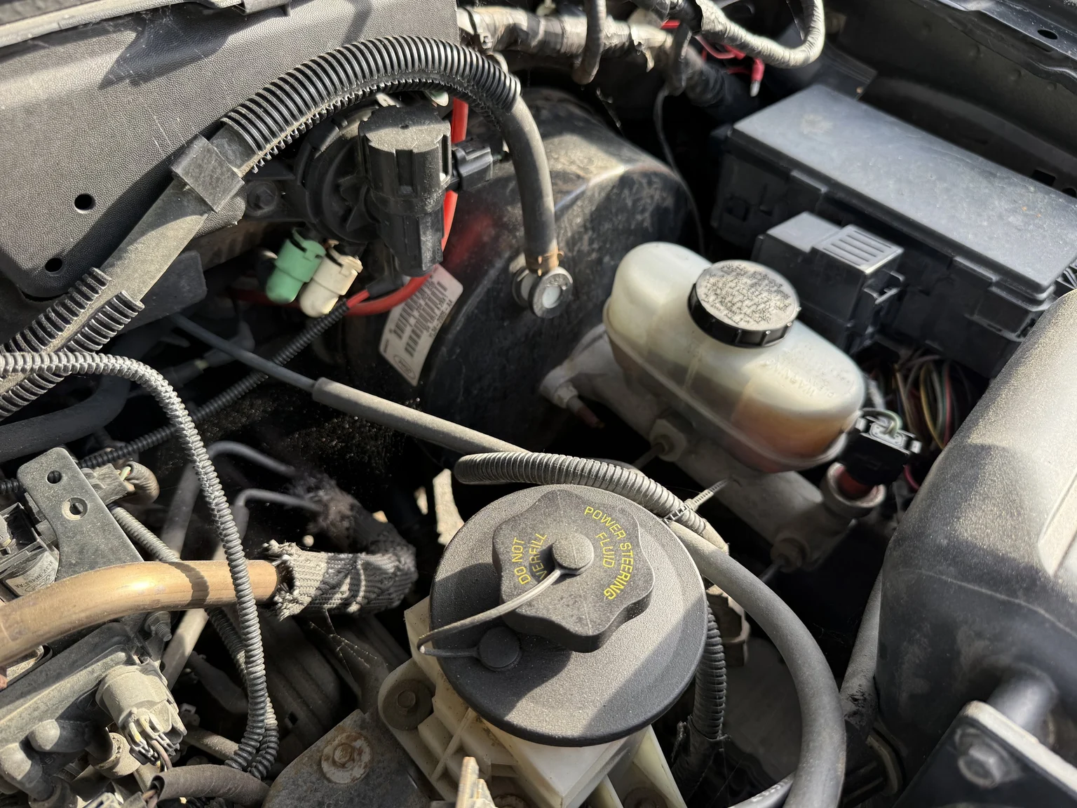 Image of 2002 Ford F-150 SVT Lightning mechanics (15)