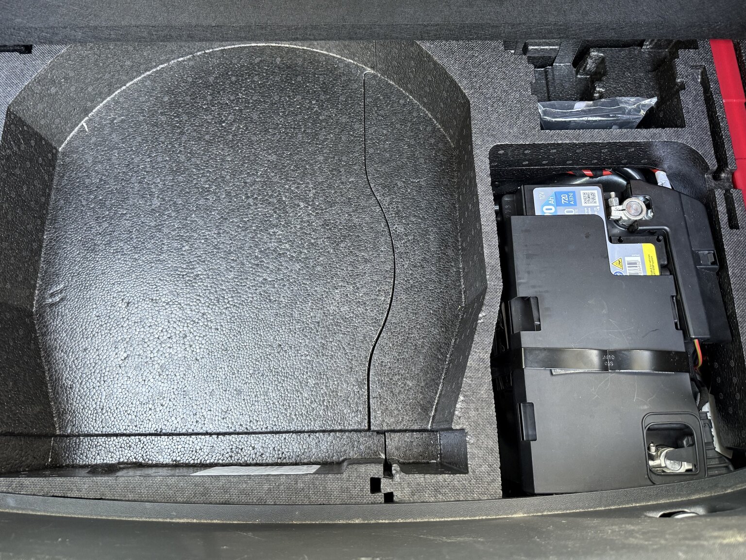 Interior image of 2011 Audi TT RS Coupé