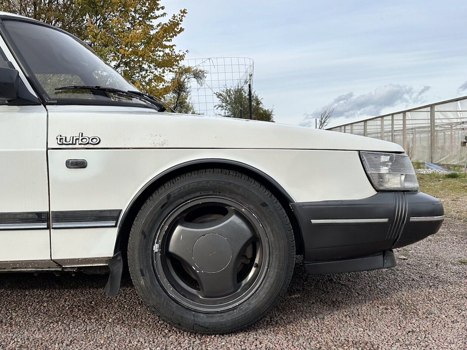 Exterior image of 1991 Saab 900 Turbo