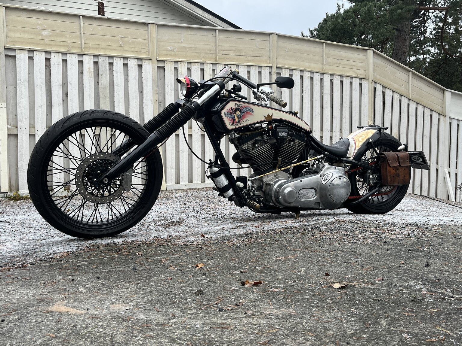 Aussenfoto 2023 Harley-Davidson Soultrain Belle (2)