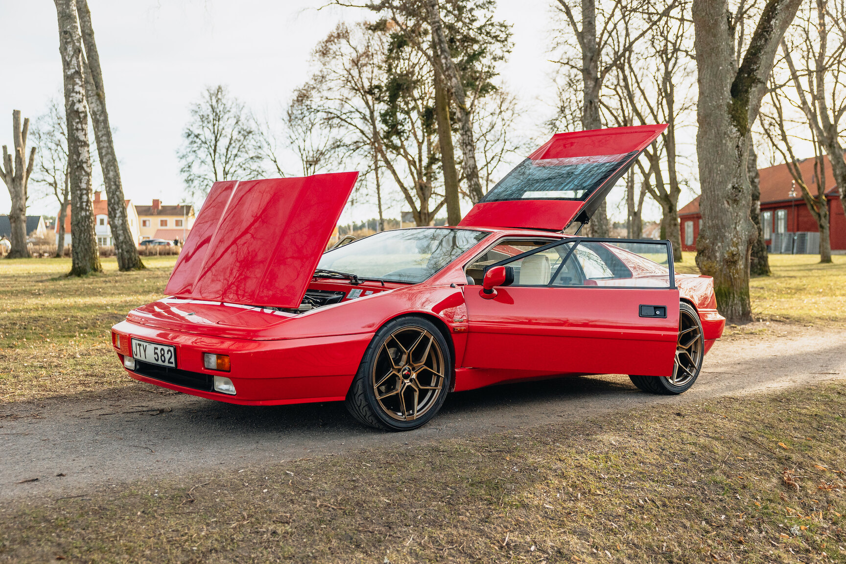 Exteriörbild på 1989 Lotus Esprit Turbo 