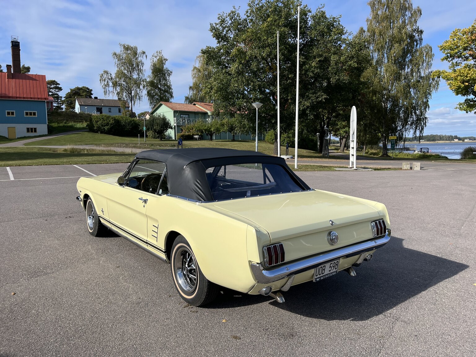 Exteriörbild på 1966 Ford Mustang Cabriolet 289cui