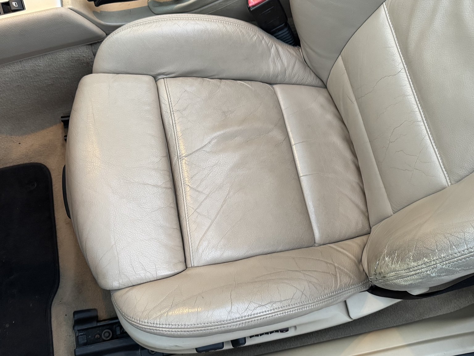 Interiörbild 2001 BMW 325IA CAB