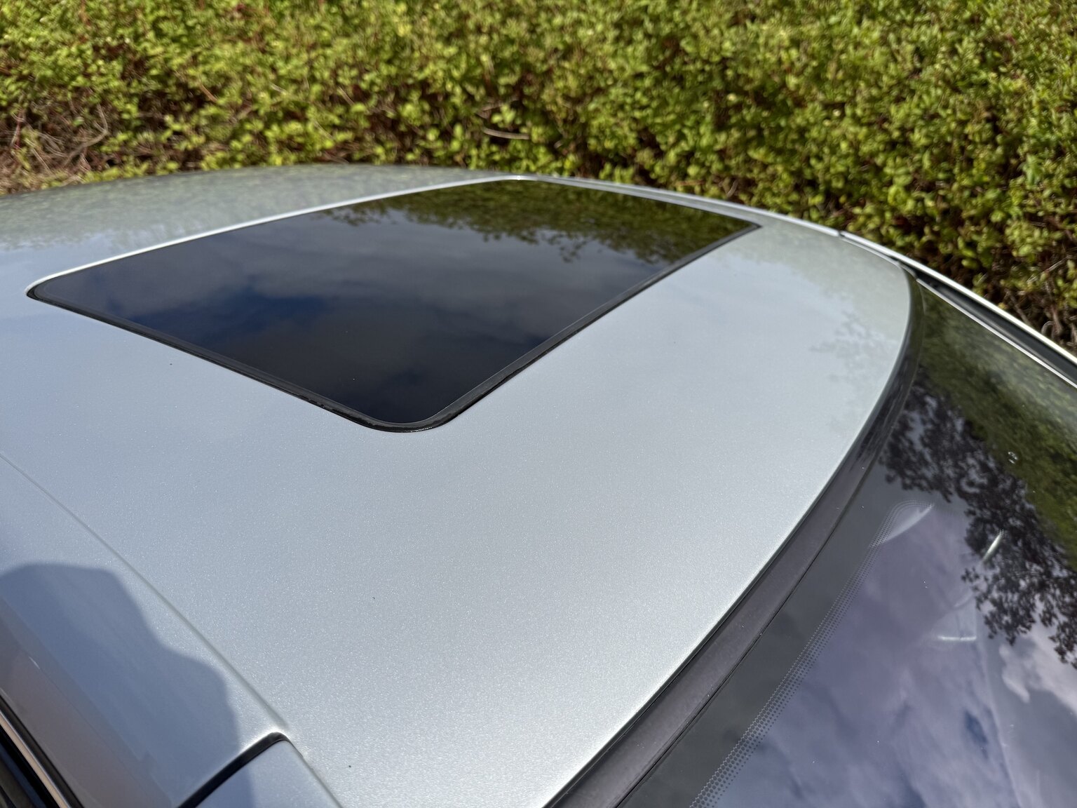 Exterior image of 2000 Mercedes-Benz CL 500