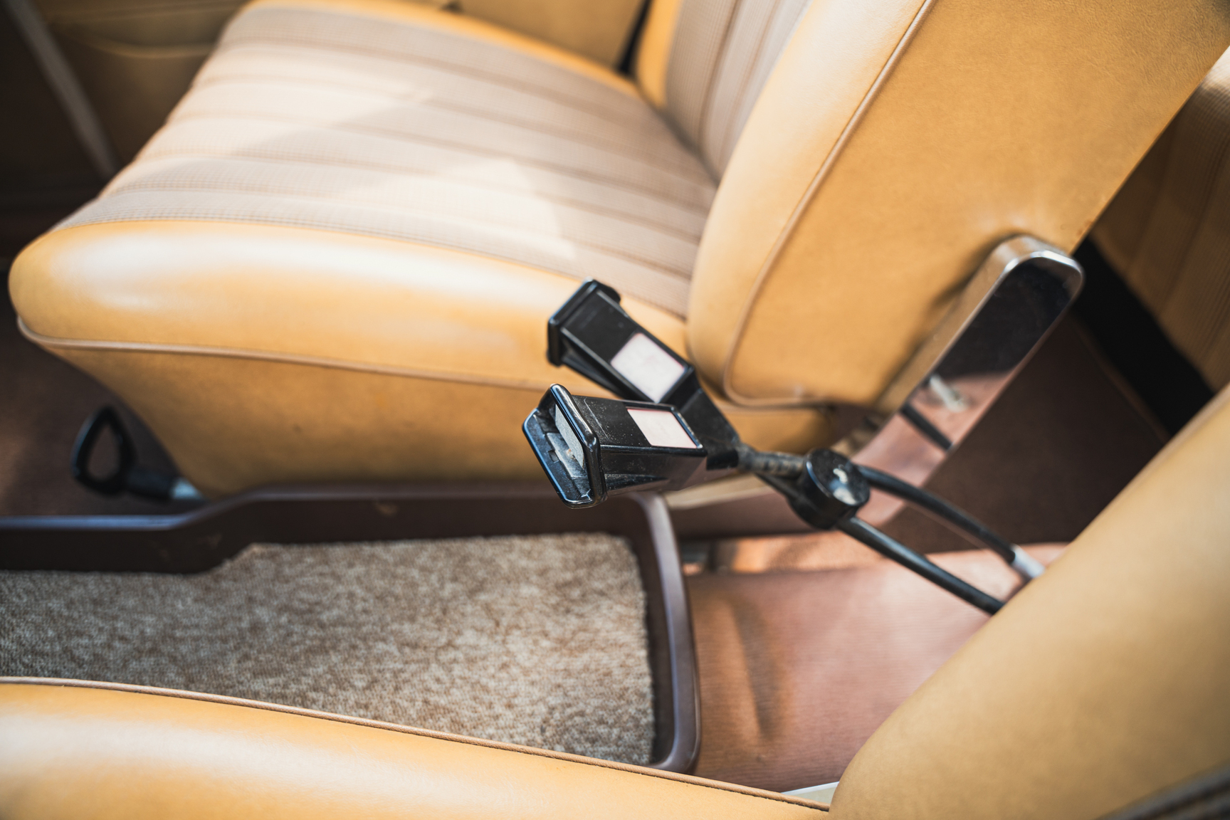 Interior image of 1966 Mercedes-Benz 200 D "Heckflosse"