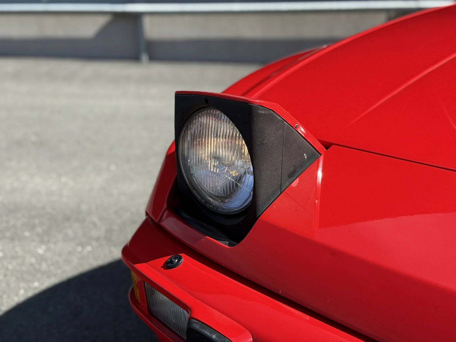 Exterior image of 1984 Porsche 944 Targa (47)