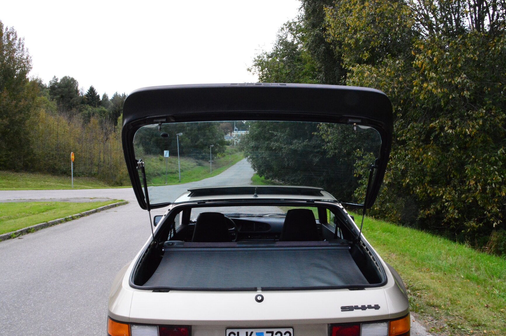 Interiörbild 1986 Porsche 944 Coupé