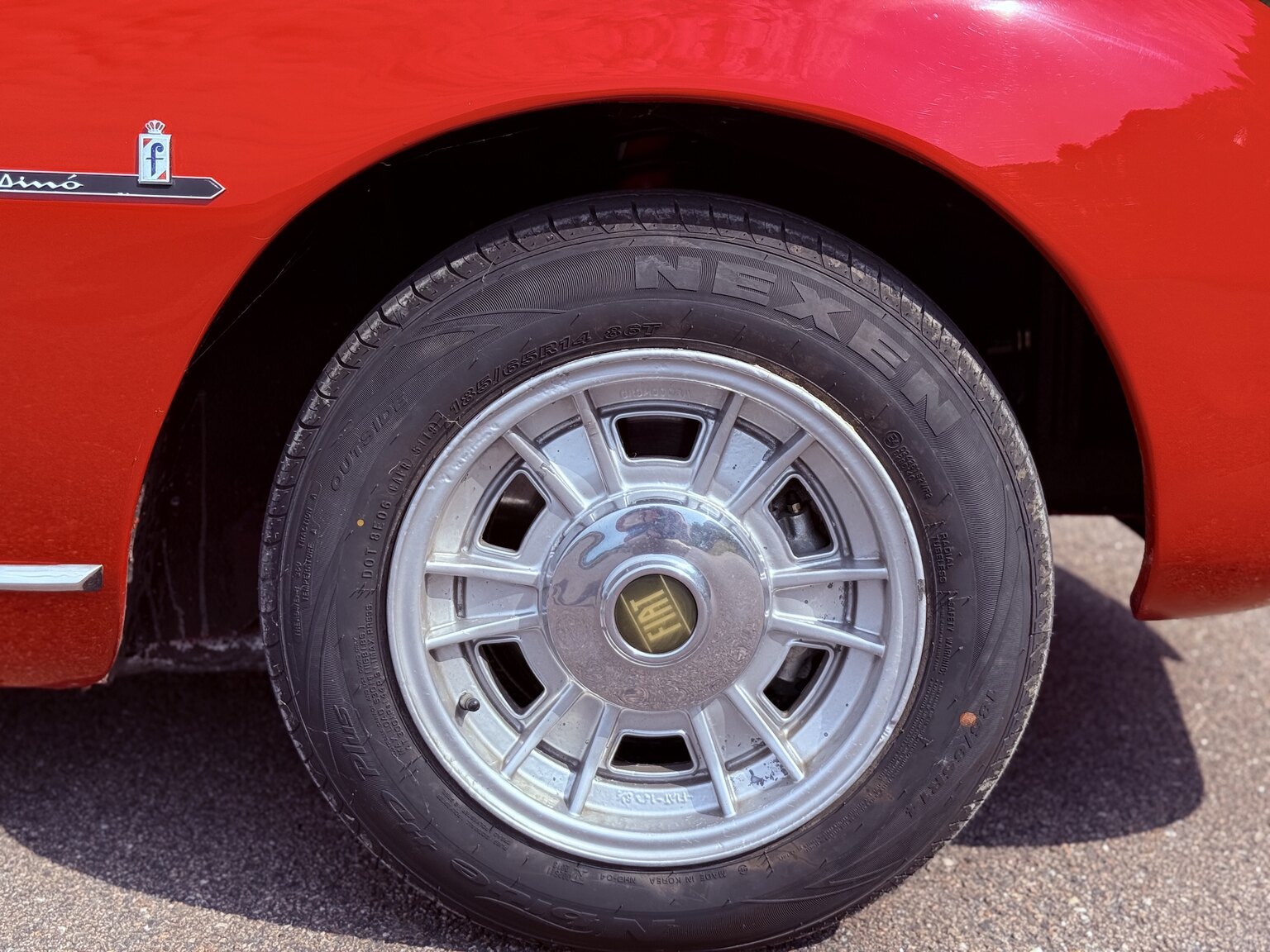 Exterior image of 1968 Fiat Dino Spider