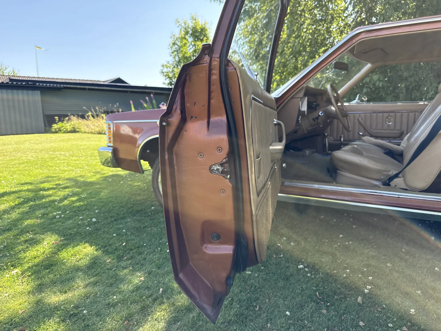 Innenraumfoto von 1975 Mercury Monarch Coupe (2)