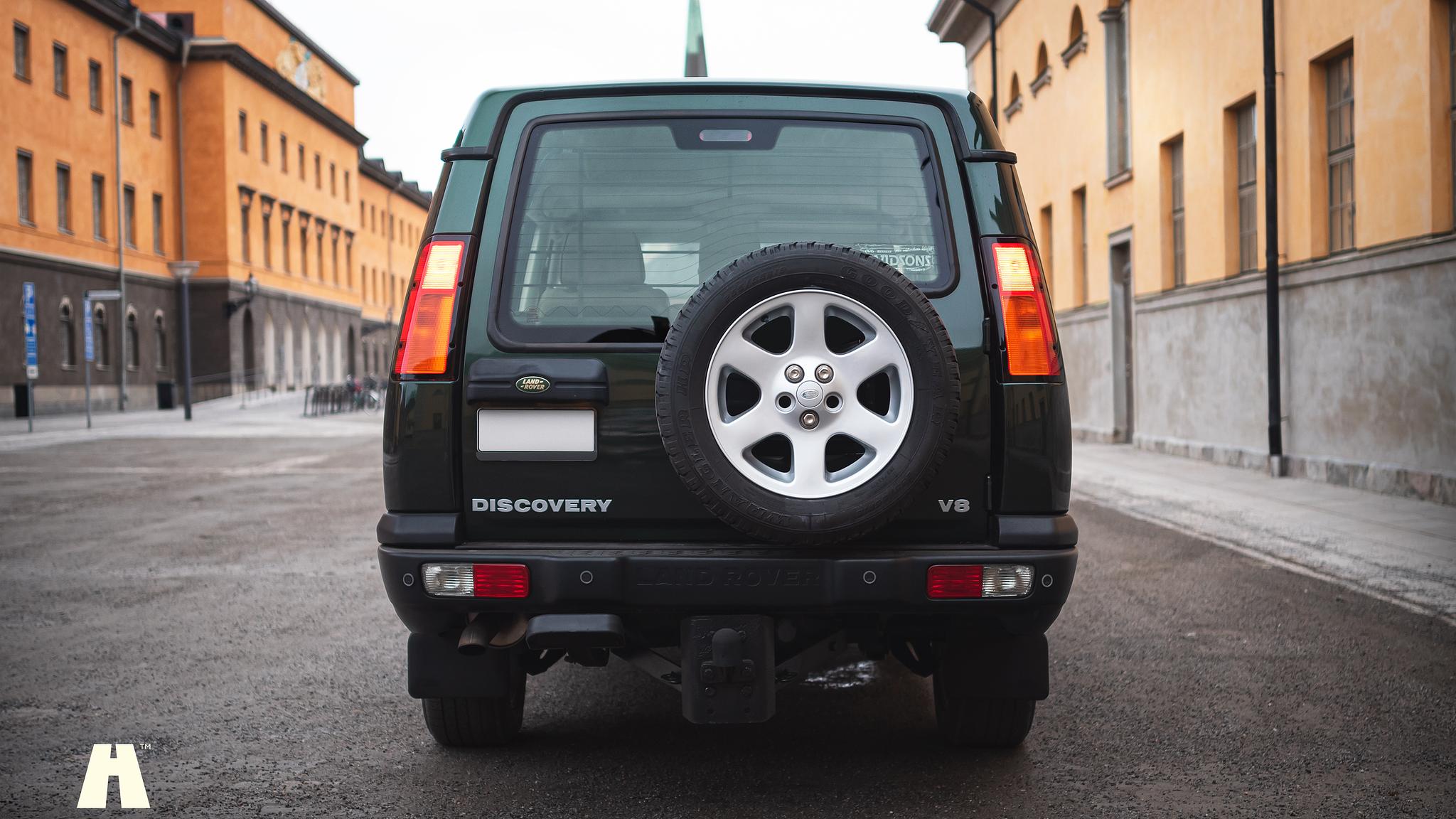 Exterior image of 2003 Land Rover Discovery II, 2003