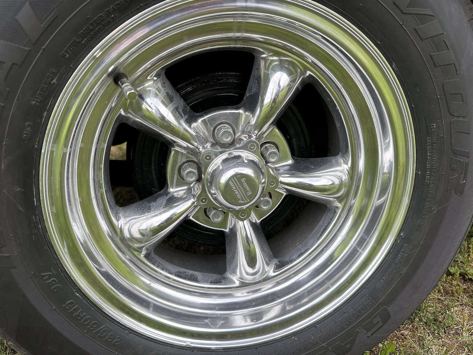 Exteriörbild på 1970 Plymouth Cuda 383