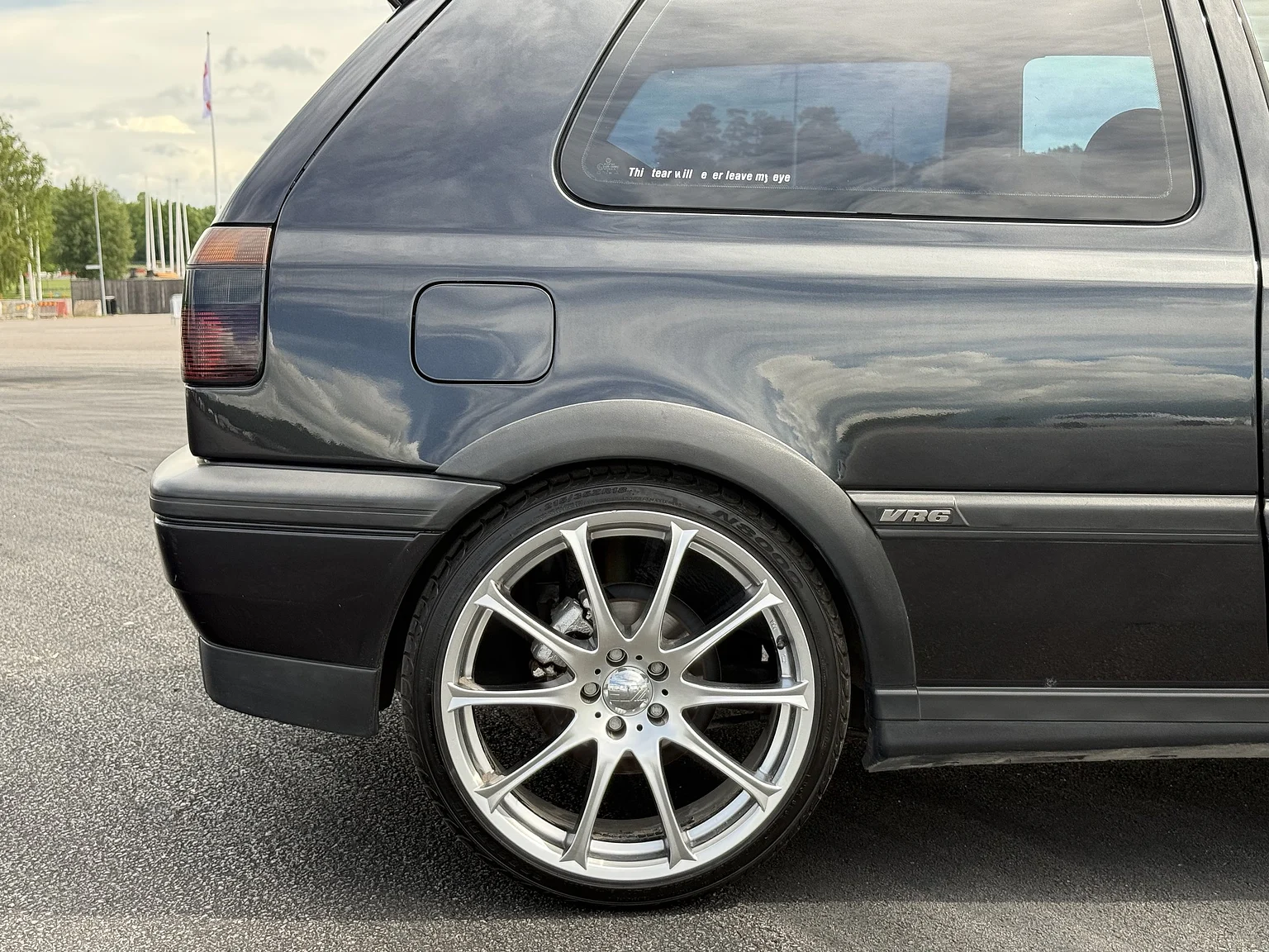 Aussenfoto 1994 Volkswagen Golf 3-door VR6 (24)