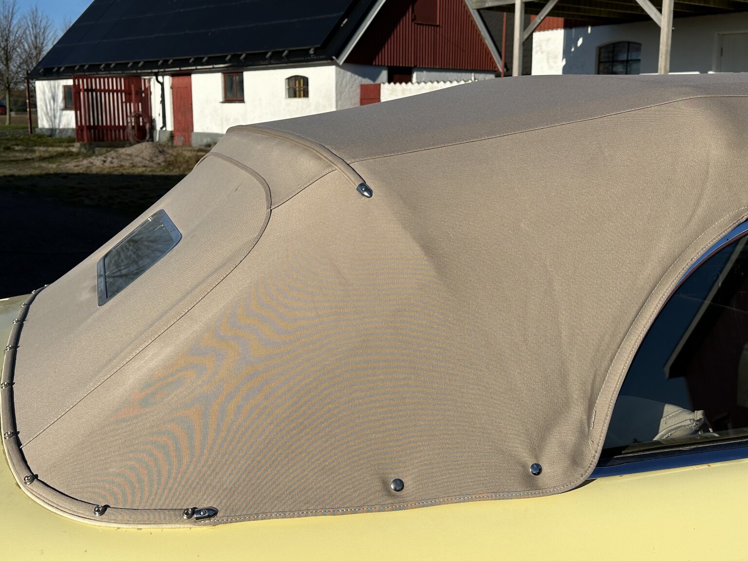 Exterior image of 1950 Chrysler Windsor Convertible (54)