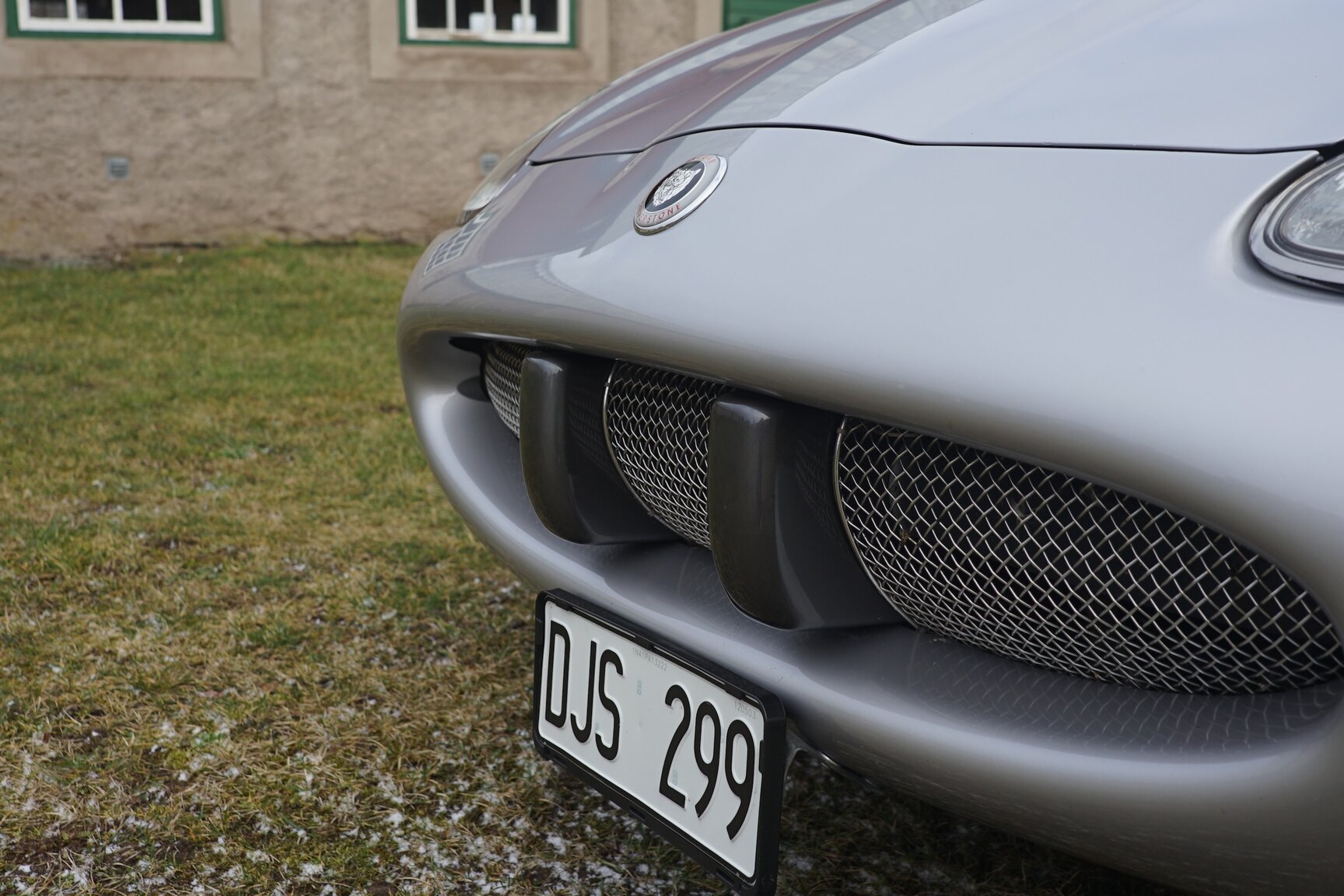 Exterior image of 2001 Jaguar XKR Silverstone