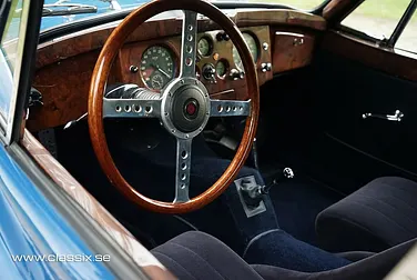 #<Image:0x00007fe2b5aefde0>