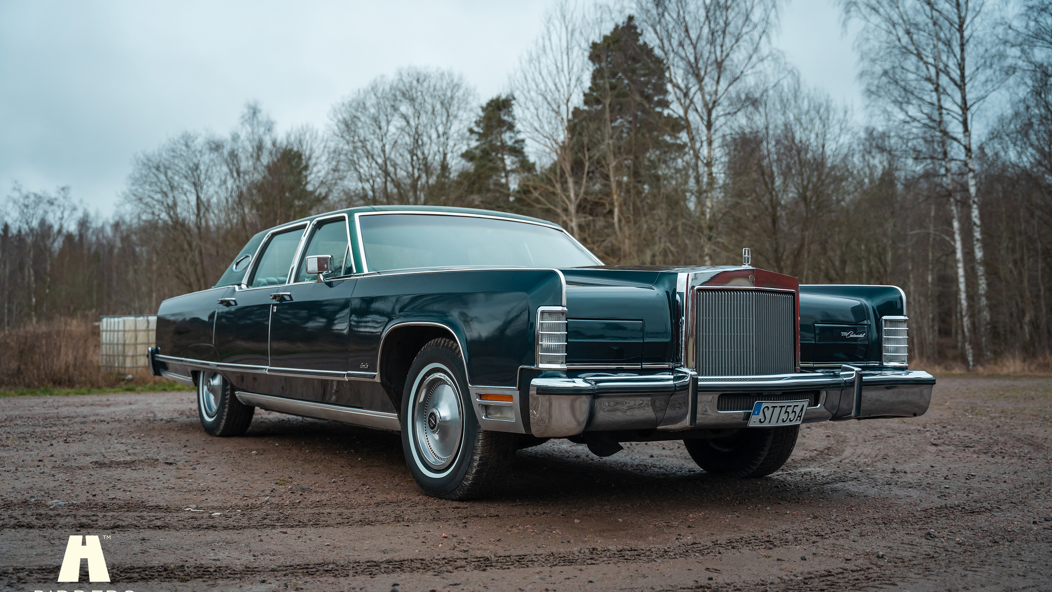 Exterior image of 1977 Lincoln Continental