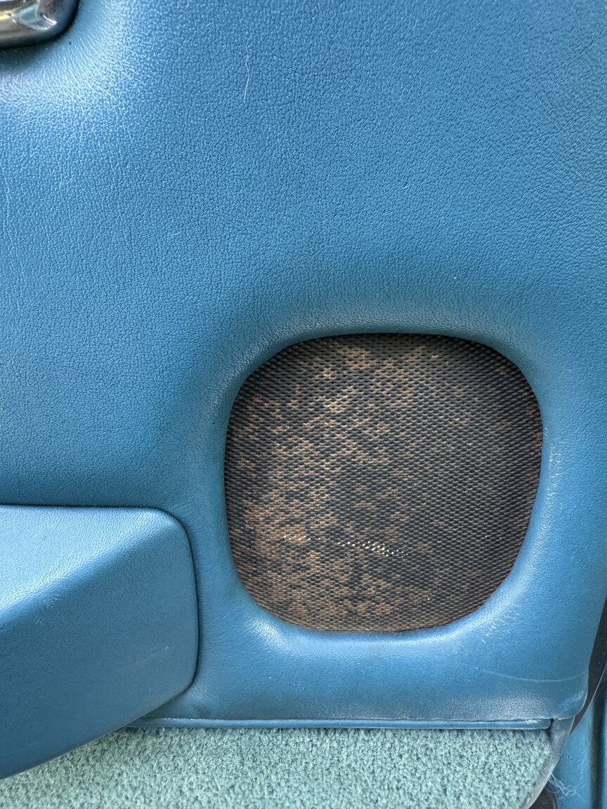 Interior image of 1976 Rolls-Royce Silver Shadow