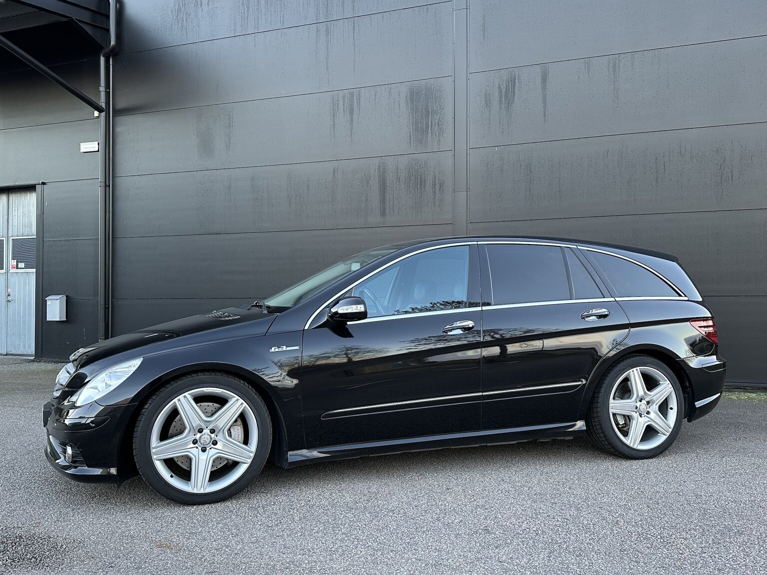 Aussenfoto 2007 Mercedes-Benz R63 AMG