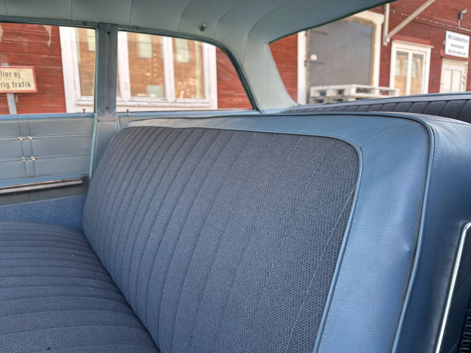 Innenraumfoto von 1963 Chevrolet Impala Sedan (3)