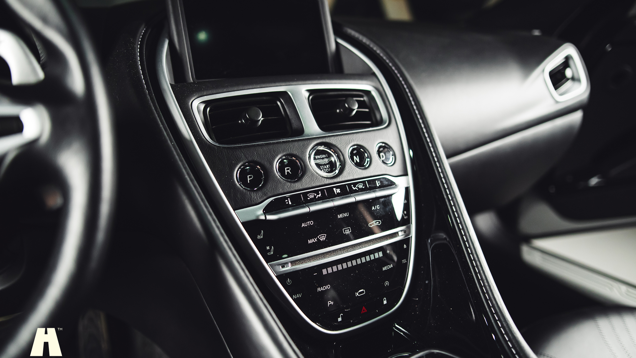 Interior image of 2019 Aston Martin DB11 AMR (34)