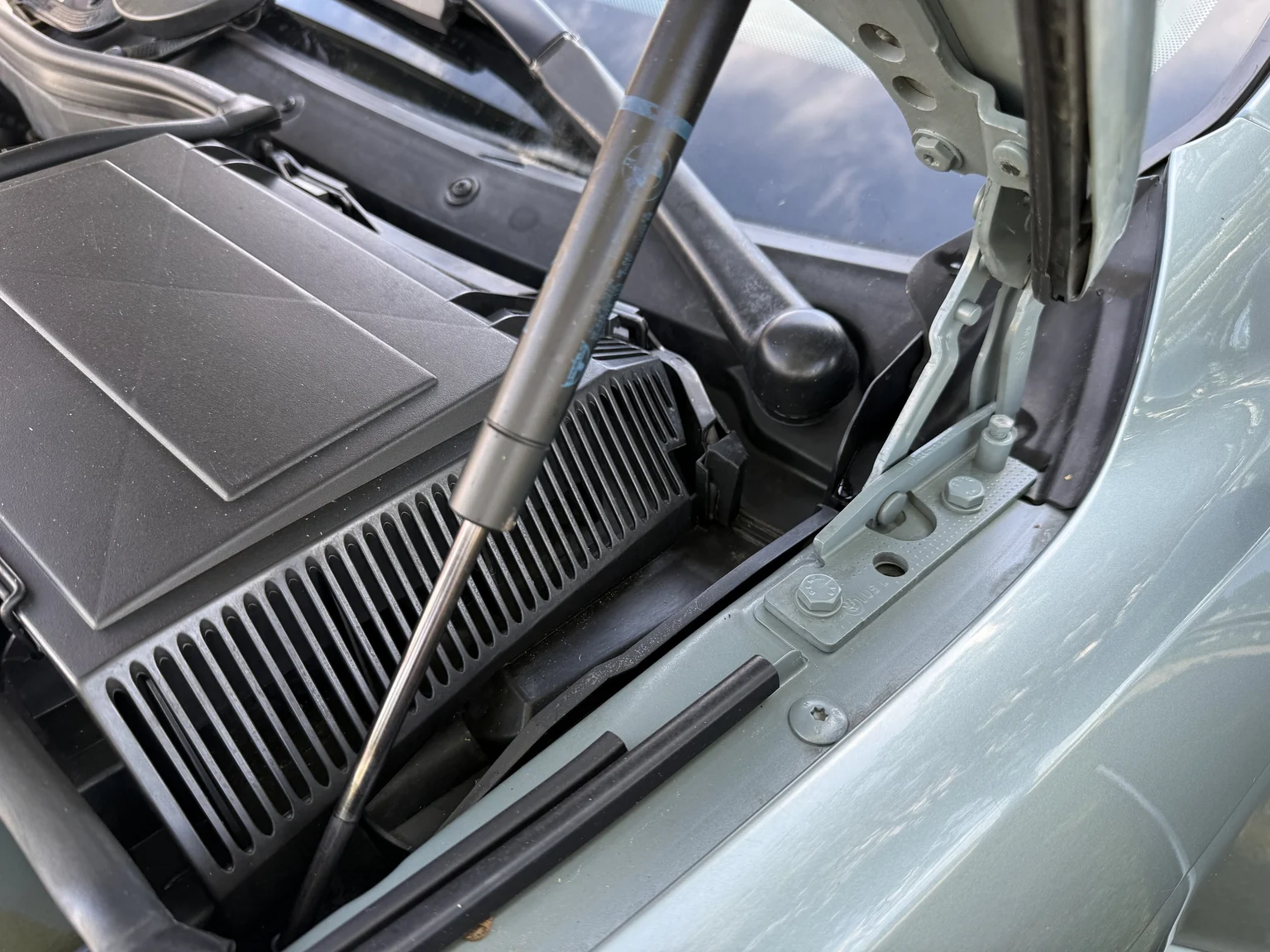 Image of 2003 BMW 525d Sedan (16) mechanics
