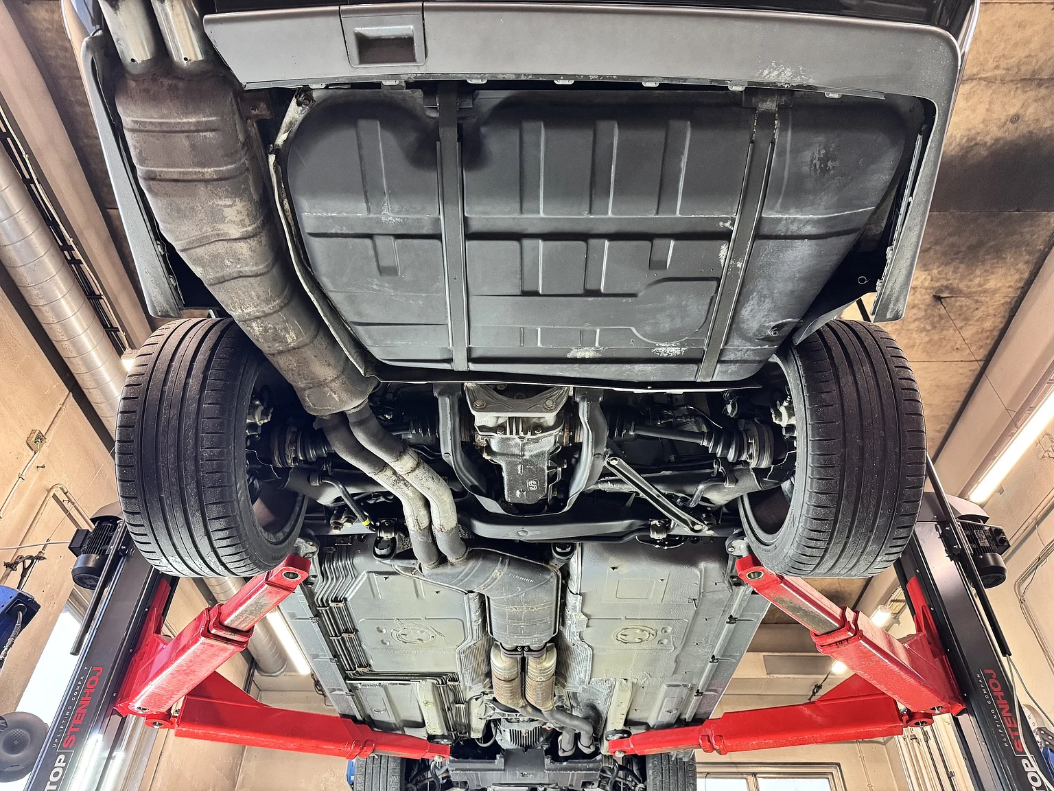 Image of 1993 BMW E34 M5 Touring  mechanics (61)