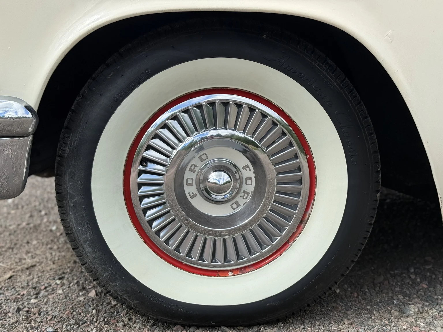 Aussenfoto 1957 Ford Thunderbird (45)
