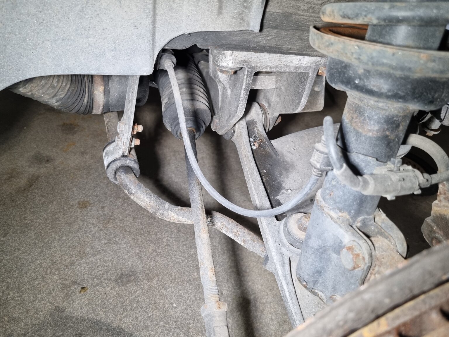 Image of 1985 Porsche 944 "NO RESERVE AUCTION" mechanics