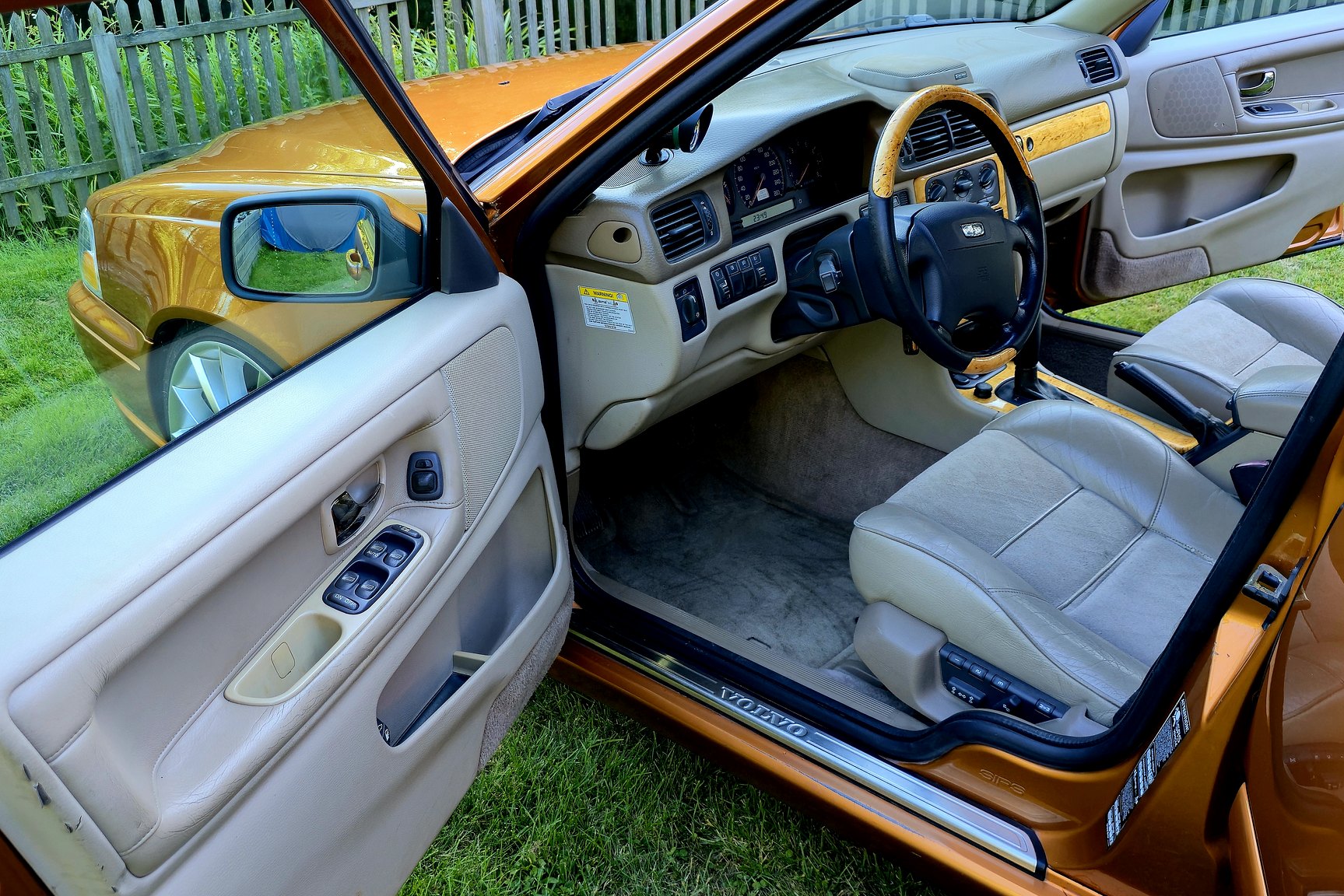 Interior image of 1998 Volvo V70 R 2.3 T Automatisk