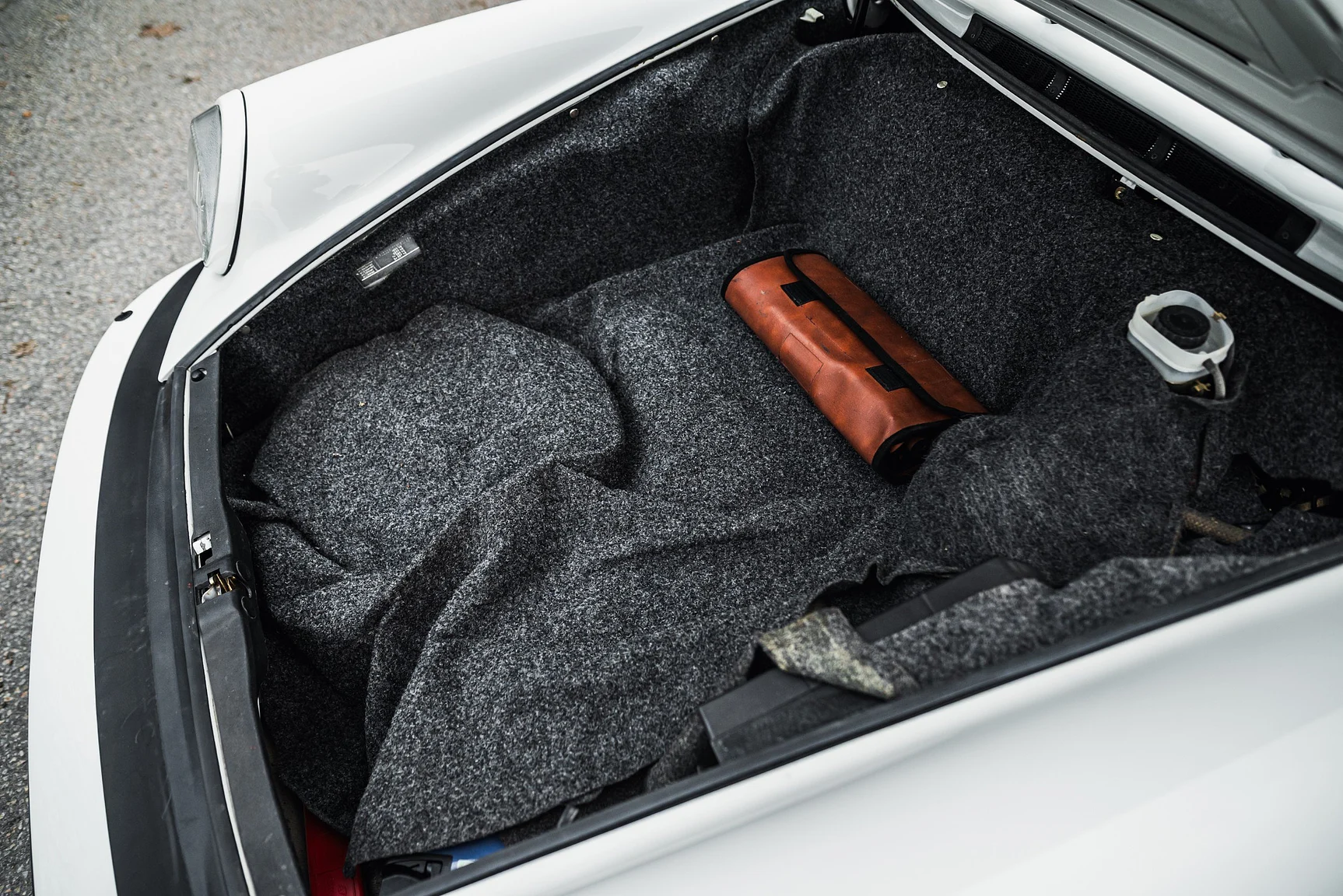 Innenraumfoto von 1983 Porsche 911 SC (64)